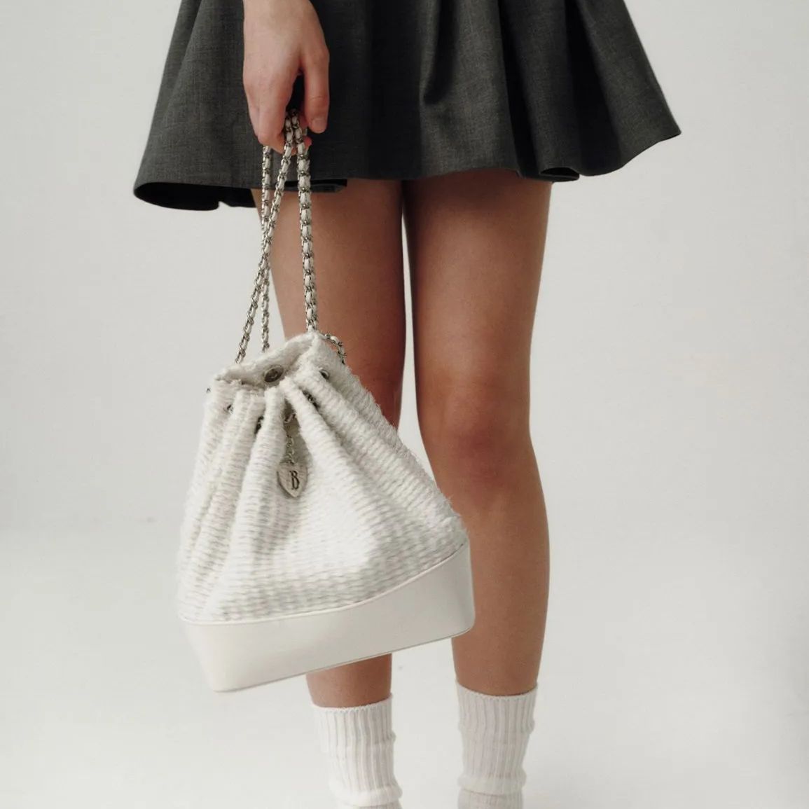 韓国 The Barnnet Tweed Drawstring Chain Backpack ツイード