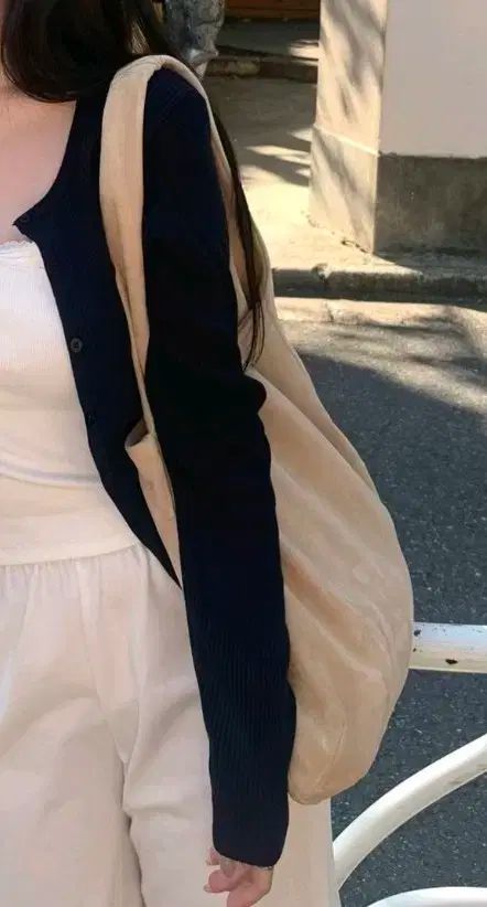 25.0cm エアラスウィメン　新品未使用　YONEX　バドミントン　シューズ リーバウアー スウェード バッグ (ベージュ)