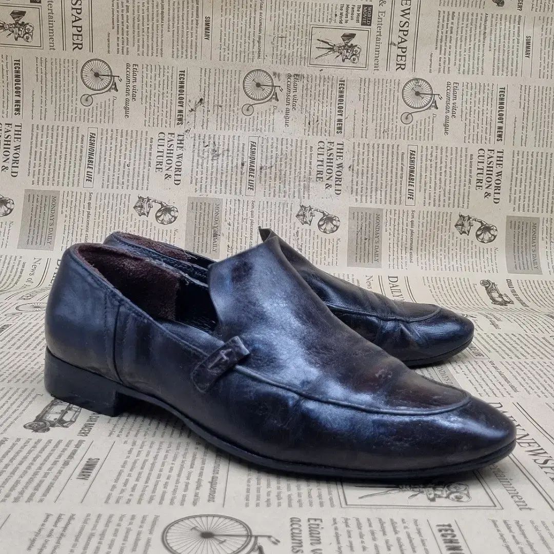 雷市場（ポンジャン）商品韓国直送】 チェザーレ パチョッティ メンズ ローファー 8 260