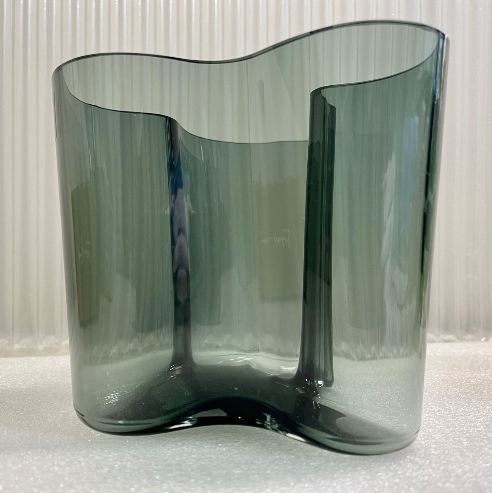 イッタラ アアルトフラワーベース エメラルド（廃盤色） 【公式通販】