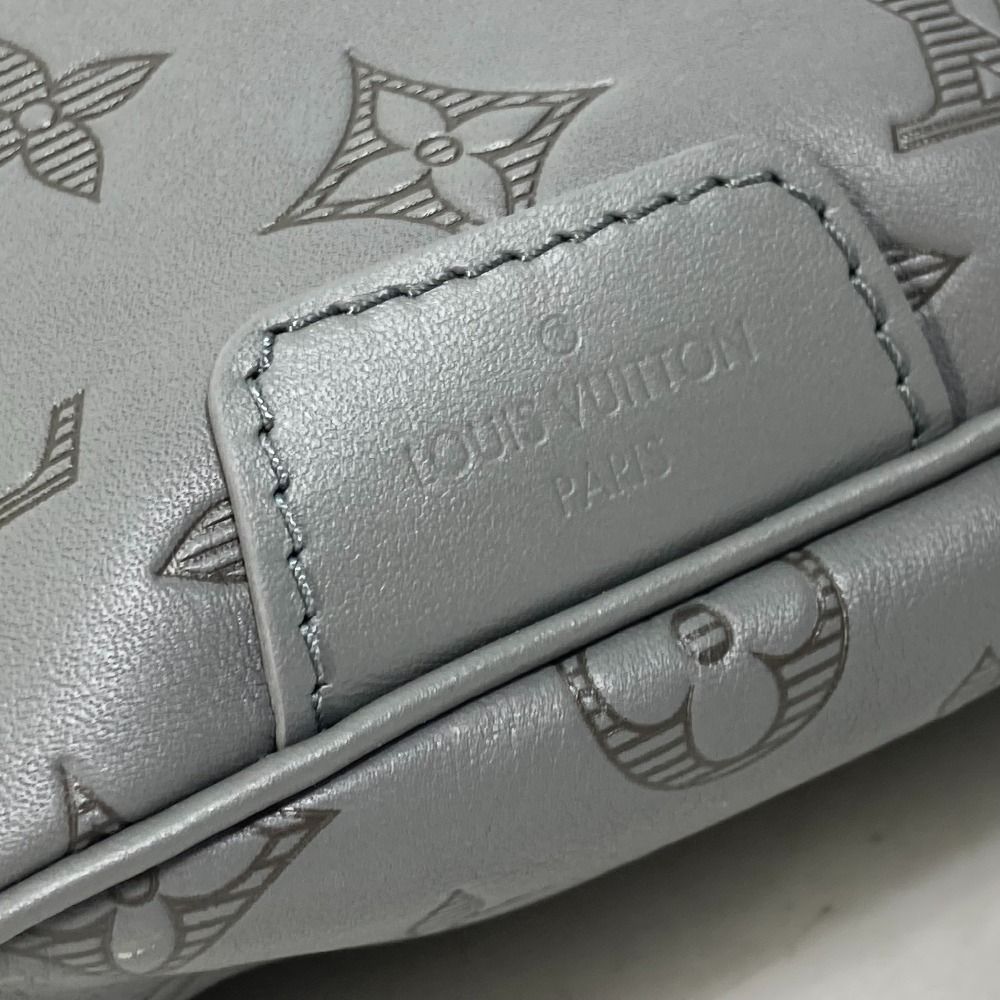 ルイヴィトン M46108 モノグラムシャドウ ディスカバリーバム