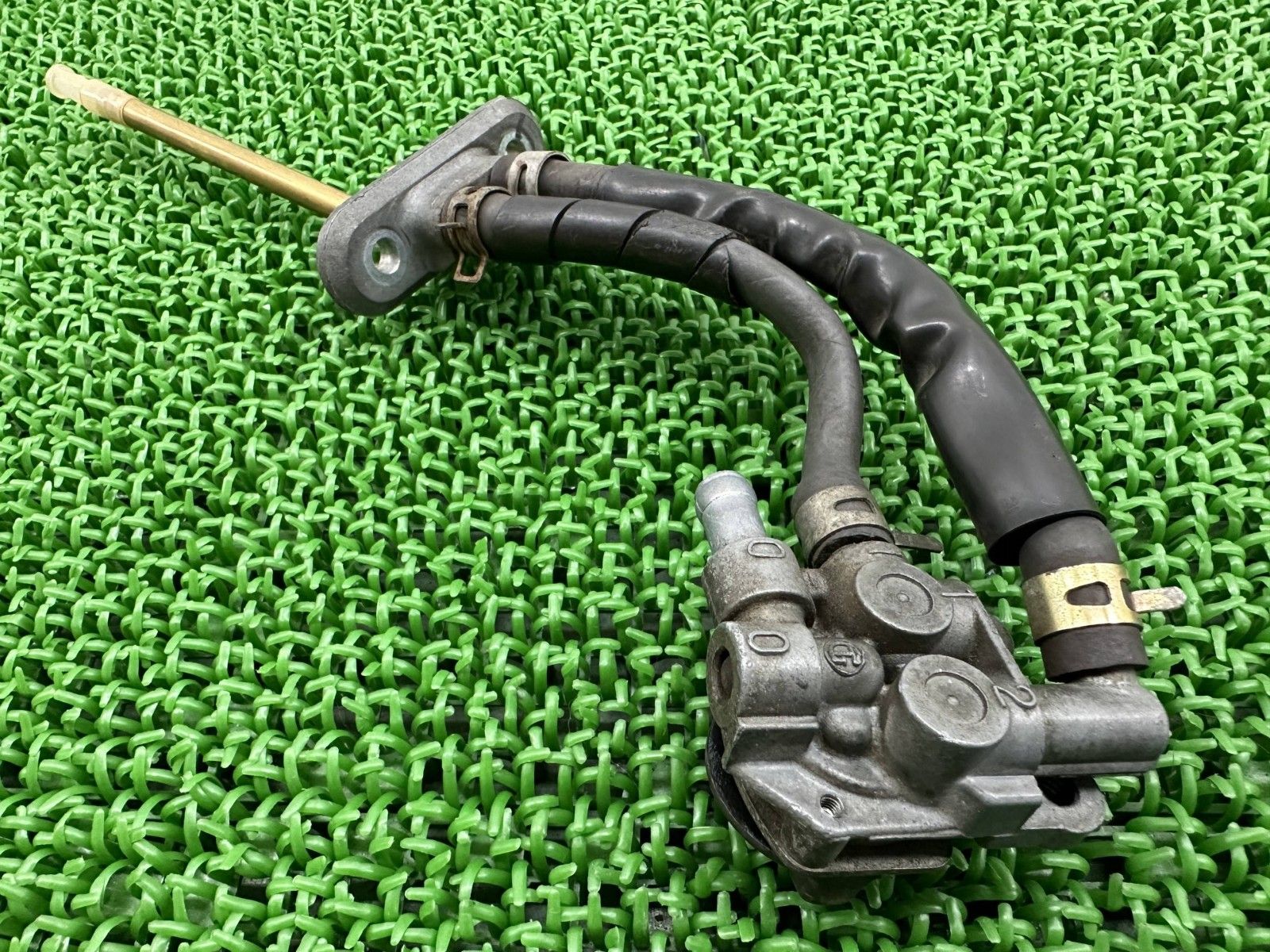 RF900R フューエルコック