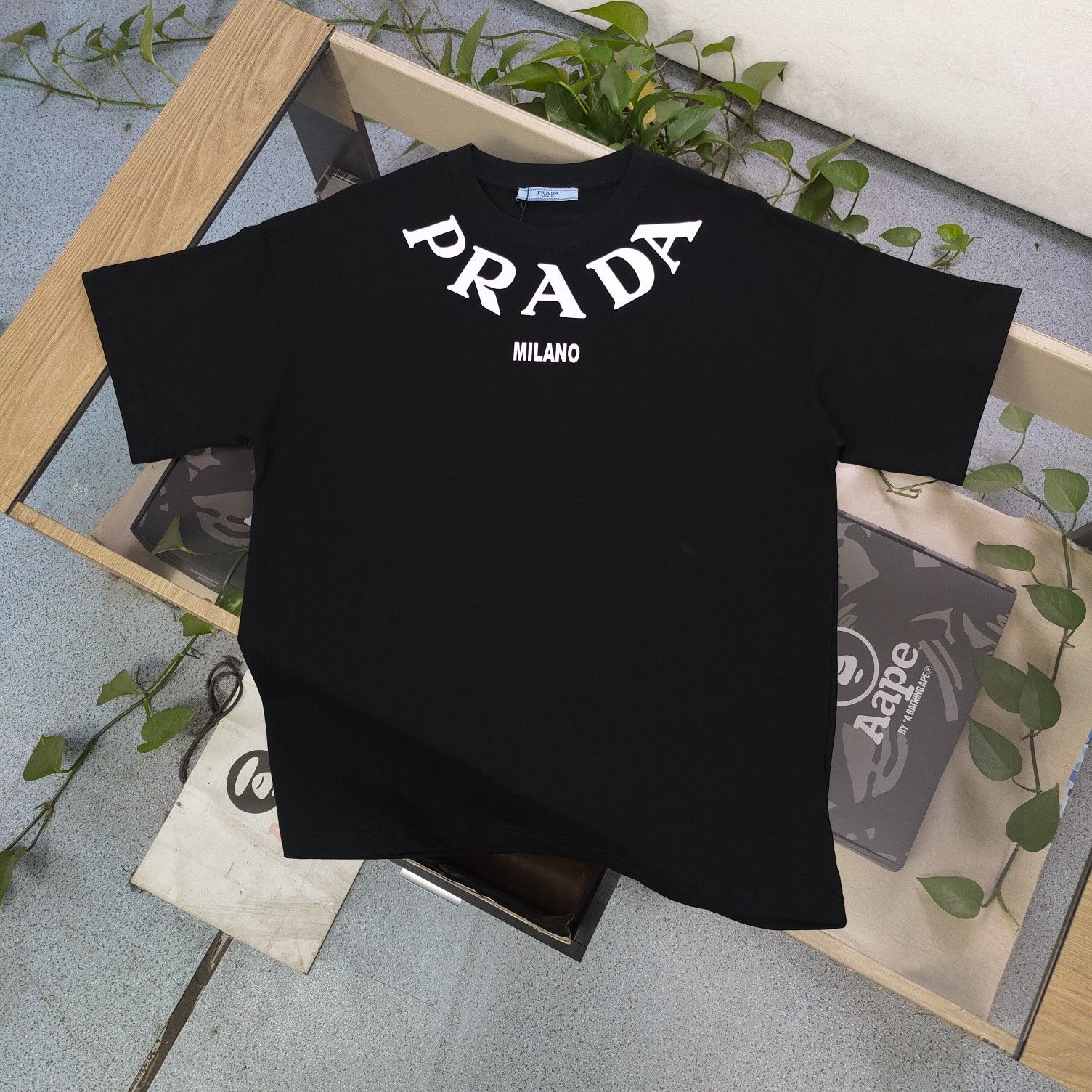 新品未使用 Tシャツ tシャツ未使用 男女兼用 メンズレディース 黑 白 