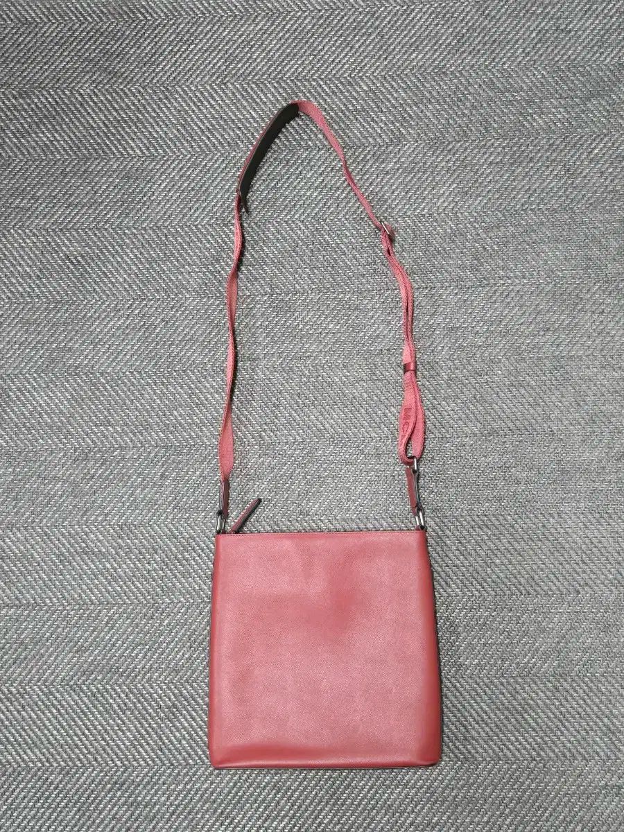 MCM エム シー エム MCM バッグ 赤 クロスバッグ