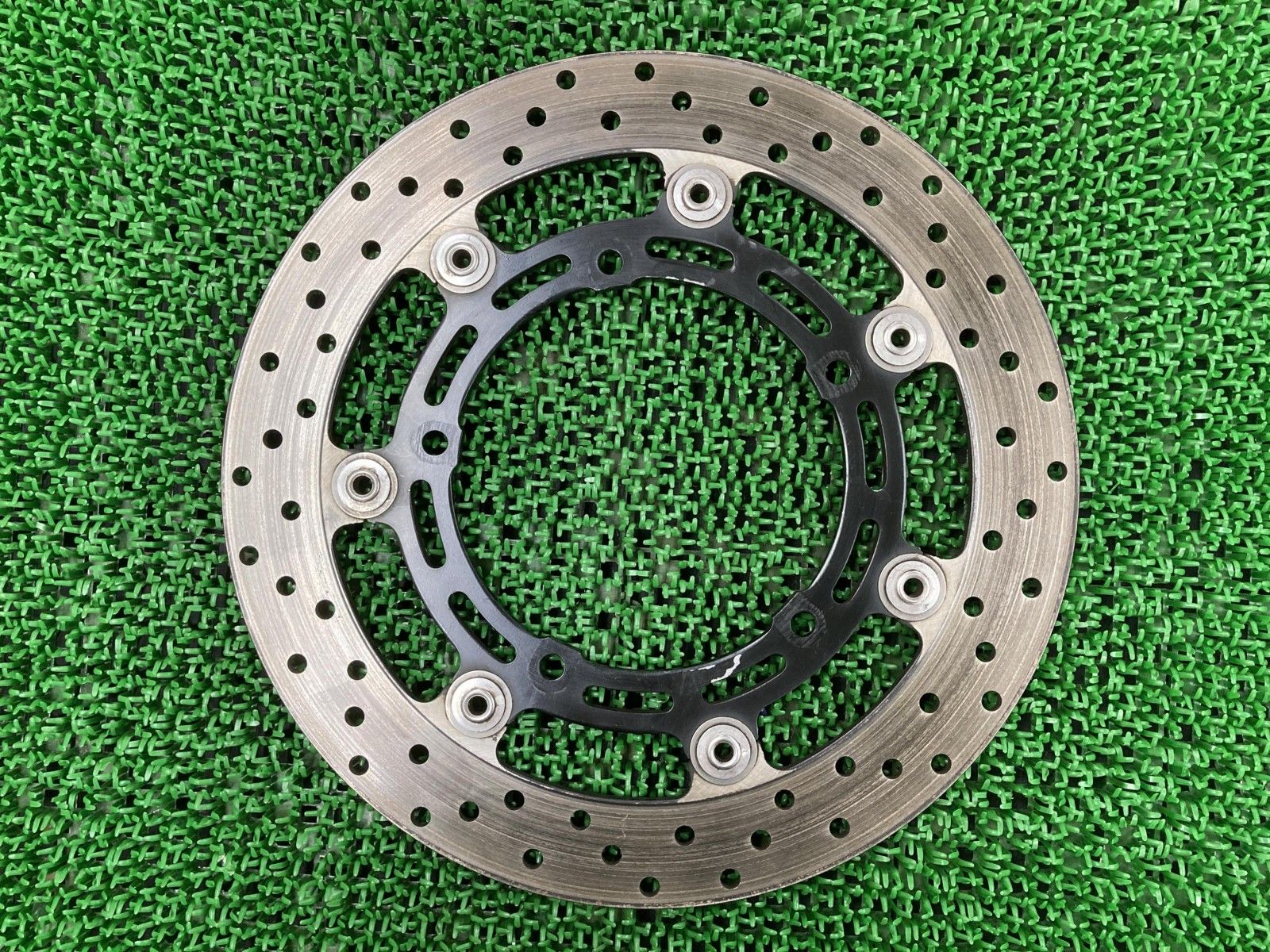 FZ6 フロントブレーキディスク 片側 ヤマハ 純正 バイク 部品 ディスク