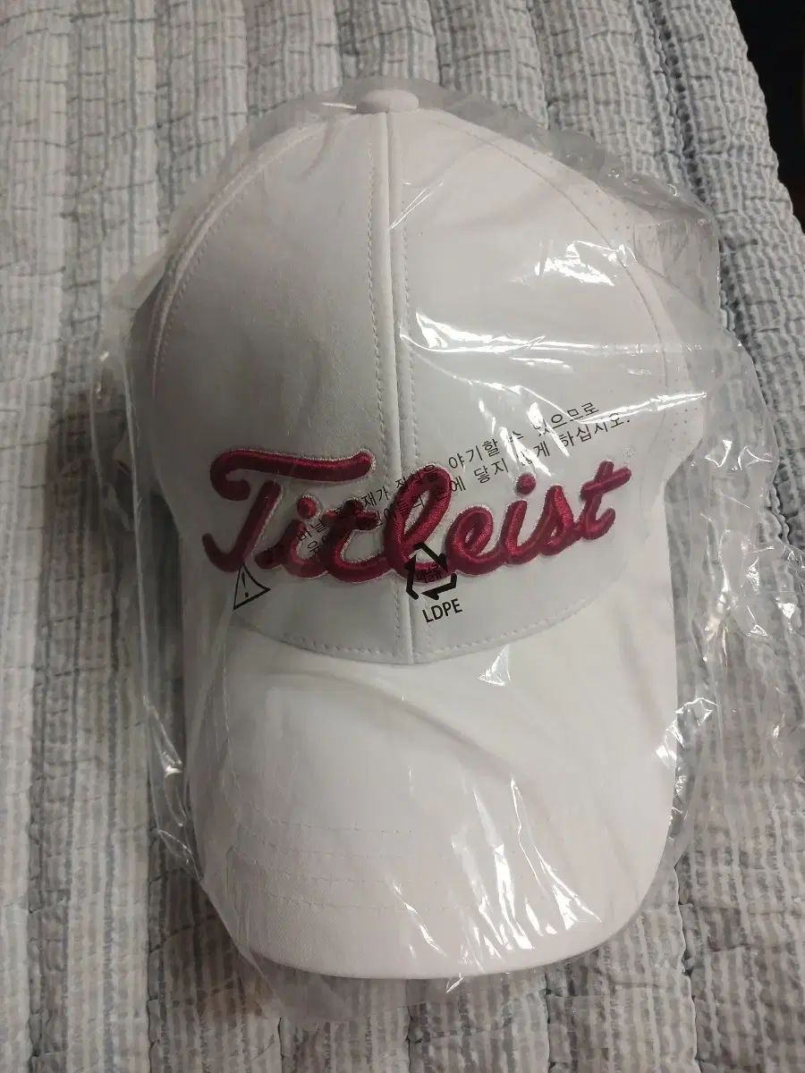 Titleist タイトリスト ホワイトデニム地 キャップ 帽子 ユニセックス① Titleist タイトリスト ゴルフ キャップ 帽子 メンズ 男性 紳士
