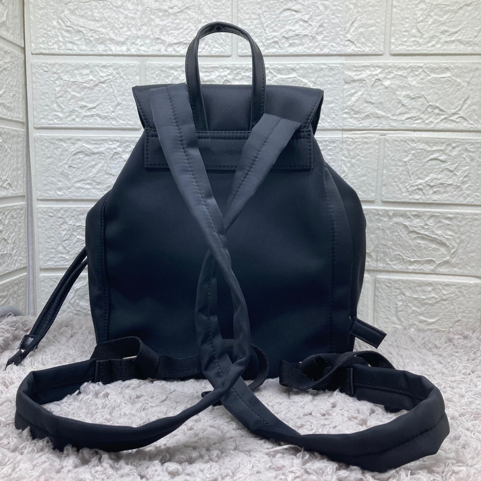 新品未使用❣️ agnes b. アニエスベー ナイロン 巾着型 リュック 