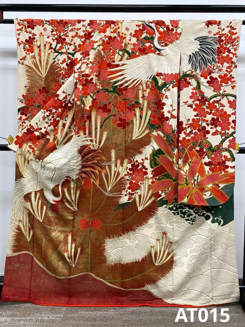 アンティーク 振袖 金駒 金彩 相良刺繍 鶴 松竹梅 正絹 身丈162cm 紋付