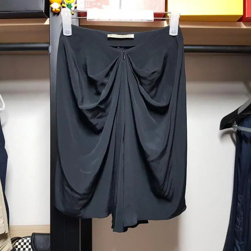 BALENCIAGA バレンシアガ 柔らかく軽い 柔らかい シルク 女性用スカート 23 ー 24