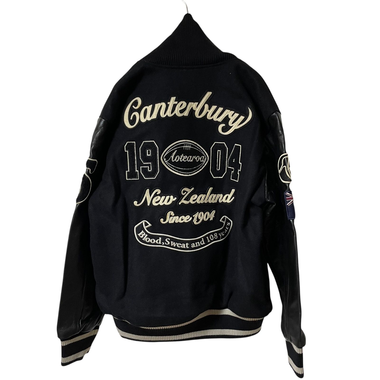 Z1538【美品】Canterbury カンタベリー スタジアムジャケット