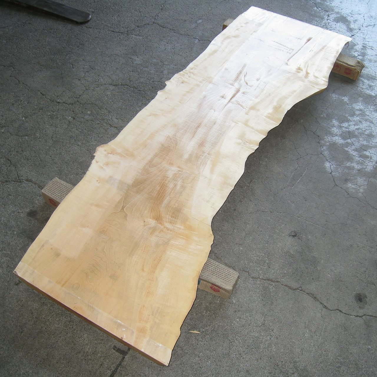 材木】栃 耳付板 DIY とち トチ とちのき 天然木 一枚板 2,150×400