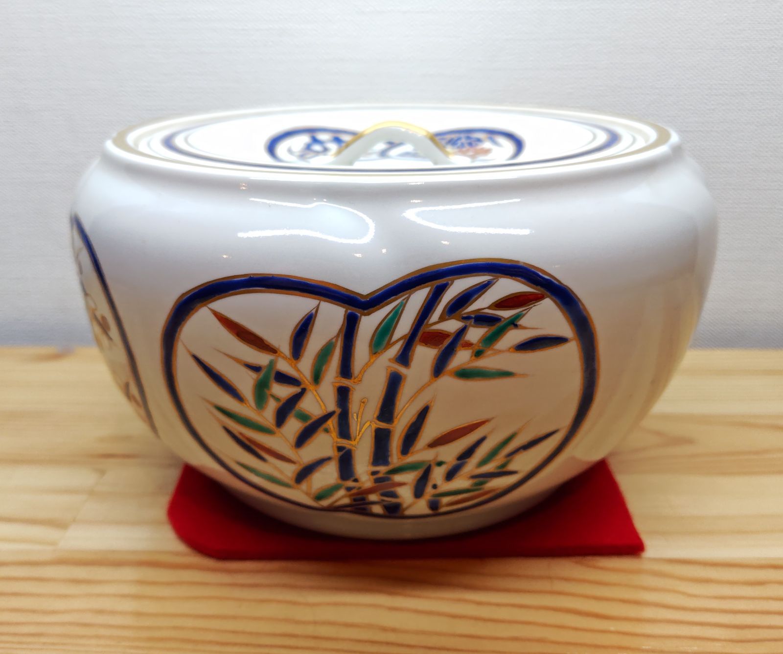 逢絢亭 茶道具 捻梅水指 京焼 色絵 四君子の図 平安祥堂 手塚祥堂 共箱入り