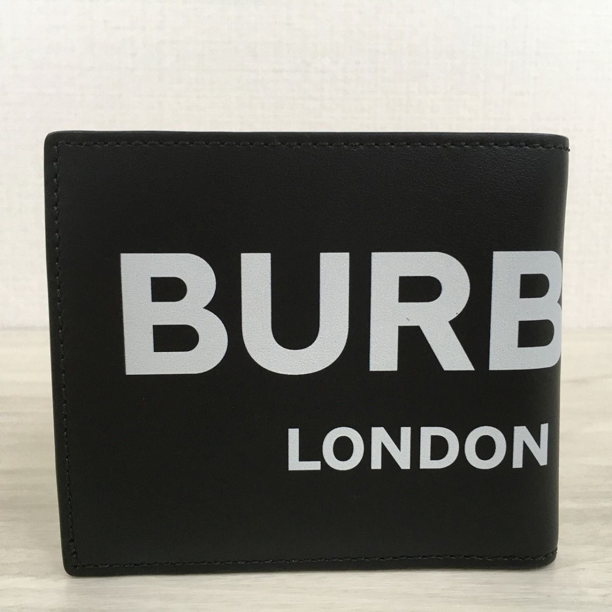 売れ筋がひ！ 未使用品 BURBERRY 二つ折り財布 ブラック 351 kids