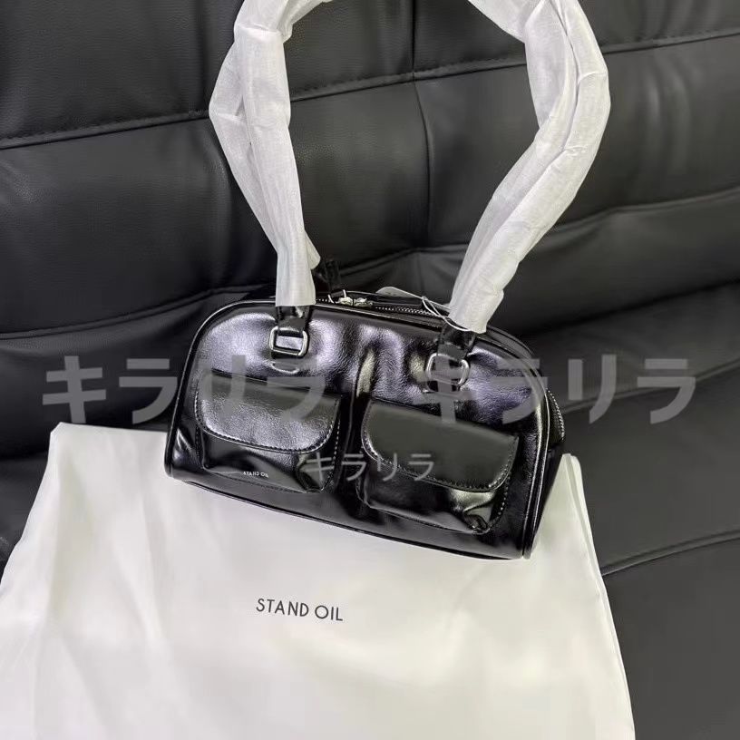 stand oil チャビーバッグ　ブラック STAND OIL - 【残り一点】Chubby Half Bag | ACRMTSM ONLINE STORE