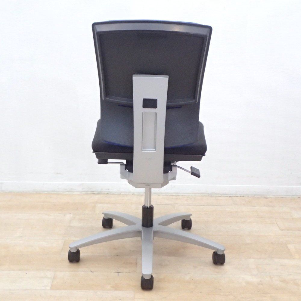 Inaba イナバ iNFINIA インフィニア 肘無オフィスチェア ブルー ブラック 事務椅子 ワーク リクライニング EG18848 オフィス家具 MARWIL-DEMENAGEMENTS_CH