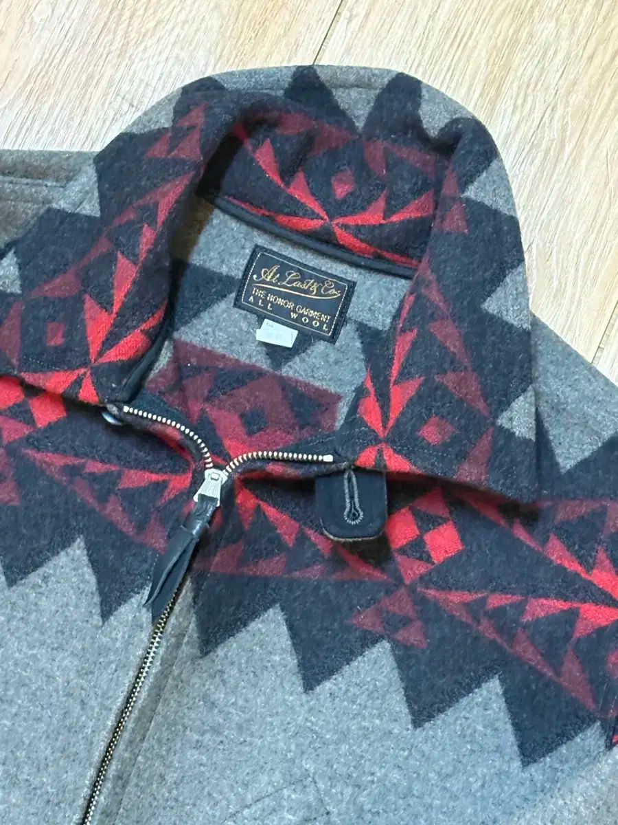 アットラスト TIMEWORN ATLAST ウールマフラー BUTCHER