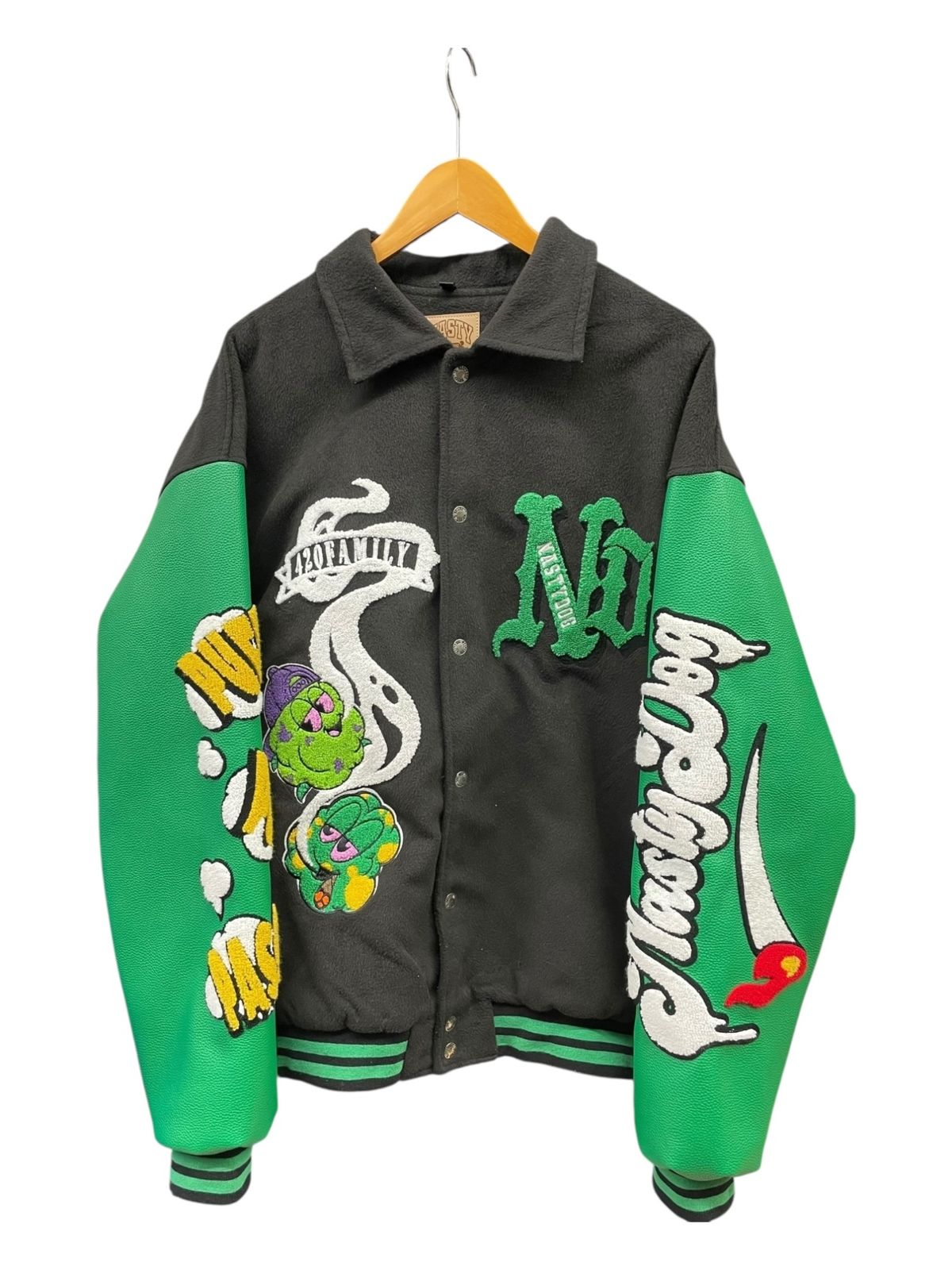 NASTYDOG スタジャン ブラック グリーン　サイズXL 値下げ可能⭕️ NASTYDOG スタジャン ブラック グリーン サイズXL 値下げ可能