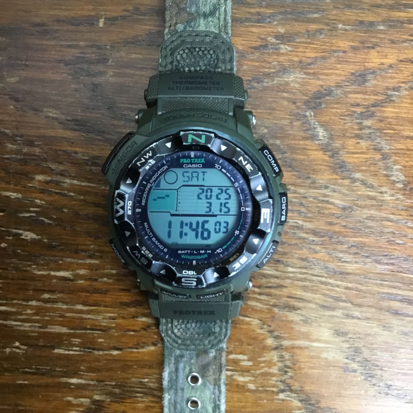 稼働品】 CASIO PROTREK PRW-2500B-3JF（レアモデル） グリーン カシオ 