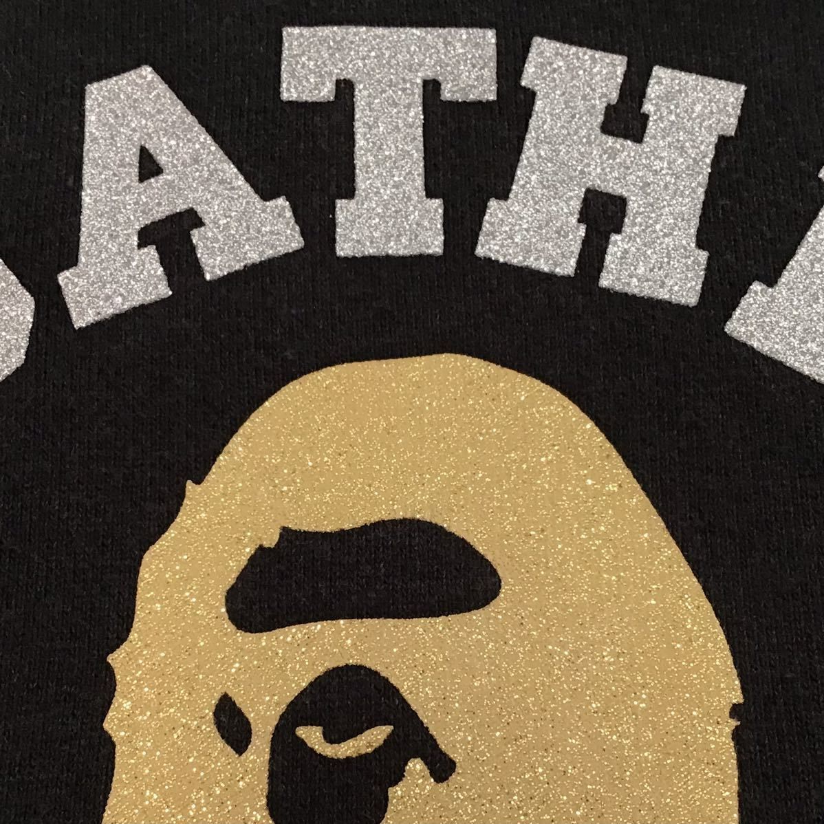 A BATHING APE BAPE エイプ Mサイズ ラメカレッジロゴパーカー