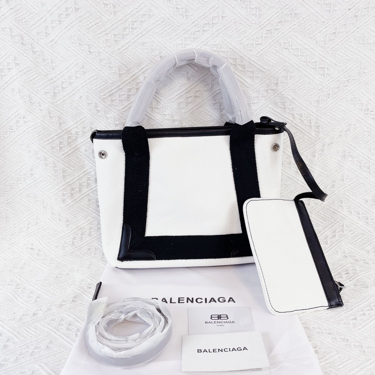 新品未使用 BALENCIAGA バレンシアガ ネイビーカバ XS トートバッグ