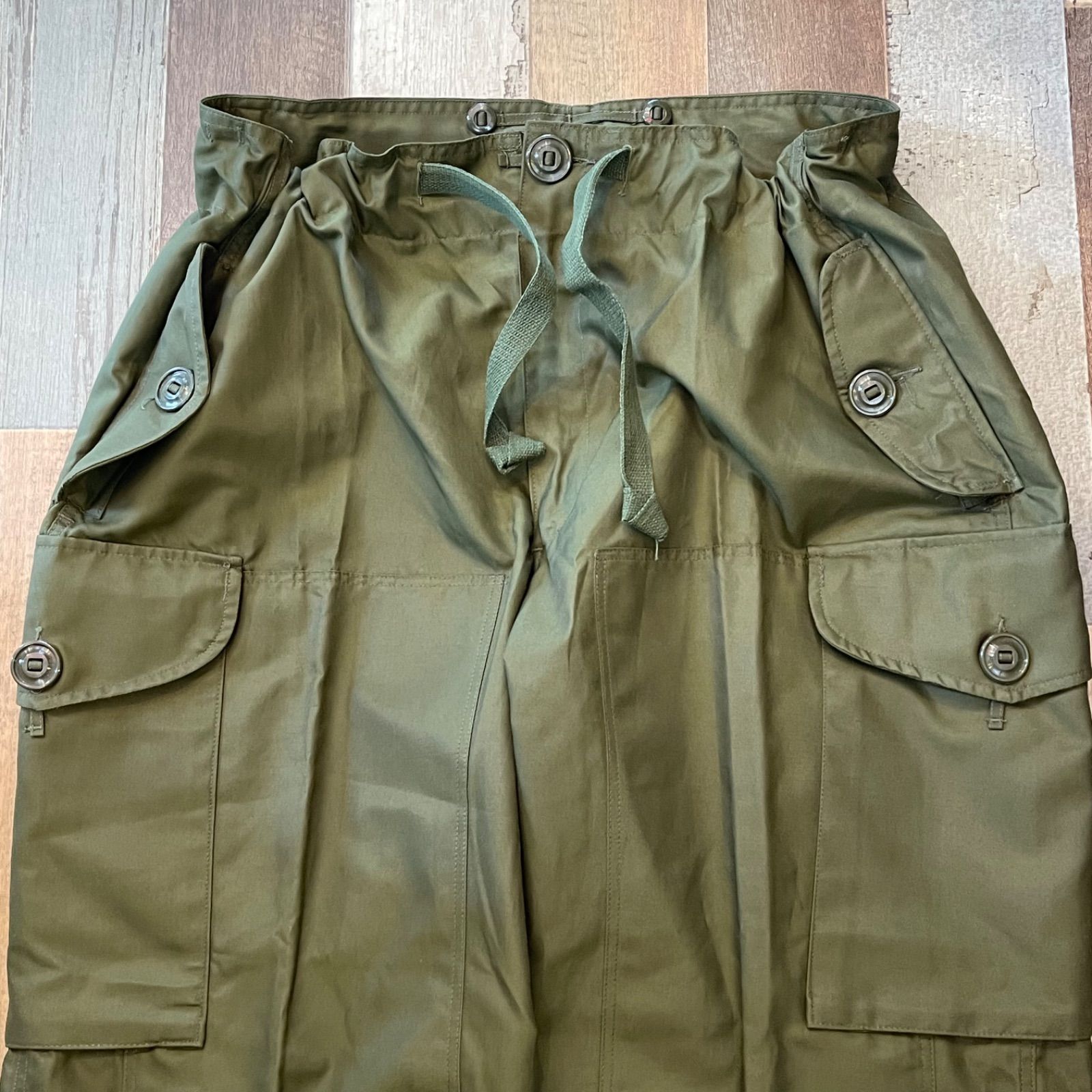 DEADSTOCK 80s カナダ軍 オーバーパンツ カーゴパンツ L 実物 DEADSTOCK 80s カナダ軍 オーバーパンツ カーゴパンツ L 実物 MILITARY