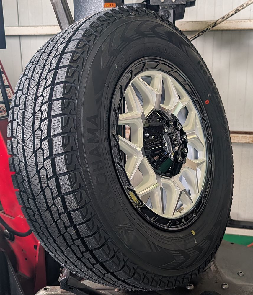 最終値下げ！ スタッドレス デリカD5 デリカ D5 DELICA 16インチ ヨコハマ アイスガード SUV G075 225 70R16 235 70R16