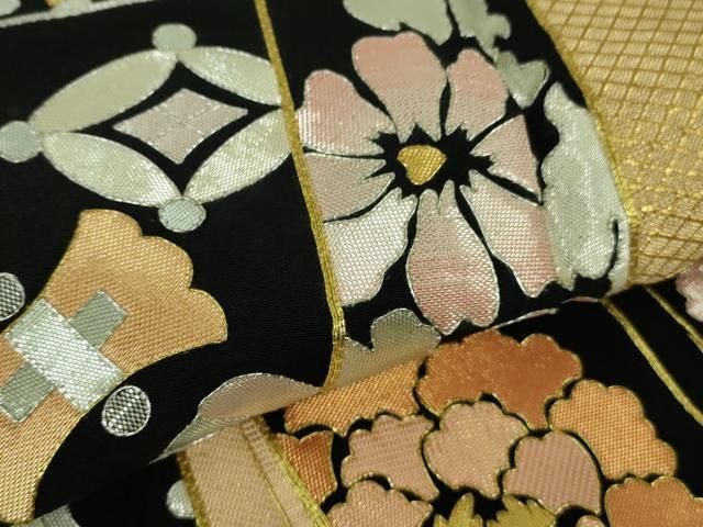 美品 掛け軸 日本画家 野村隆古作 白梅喜雀図 共箱 太巻き付 縁起物 花鳥 美品 掛け軸 日本画家 野村隆古作 白梅喜雀図 共箱 太巻き付