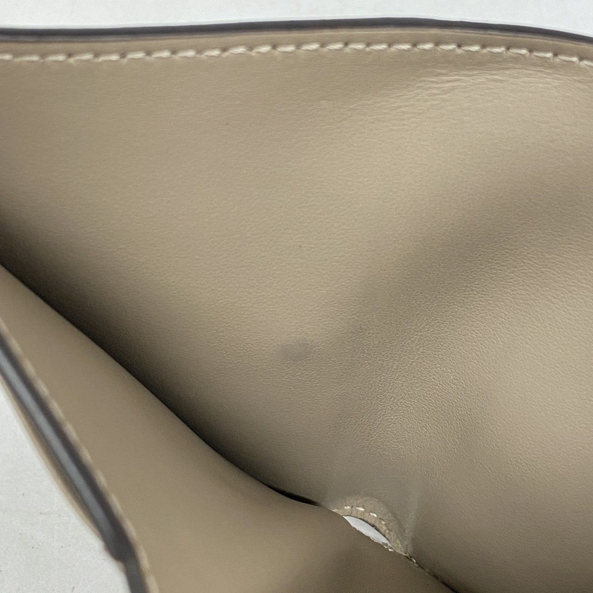 三つ折り財布 ダイヤモンド