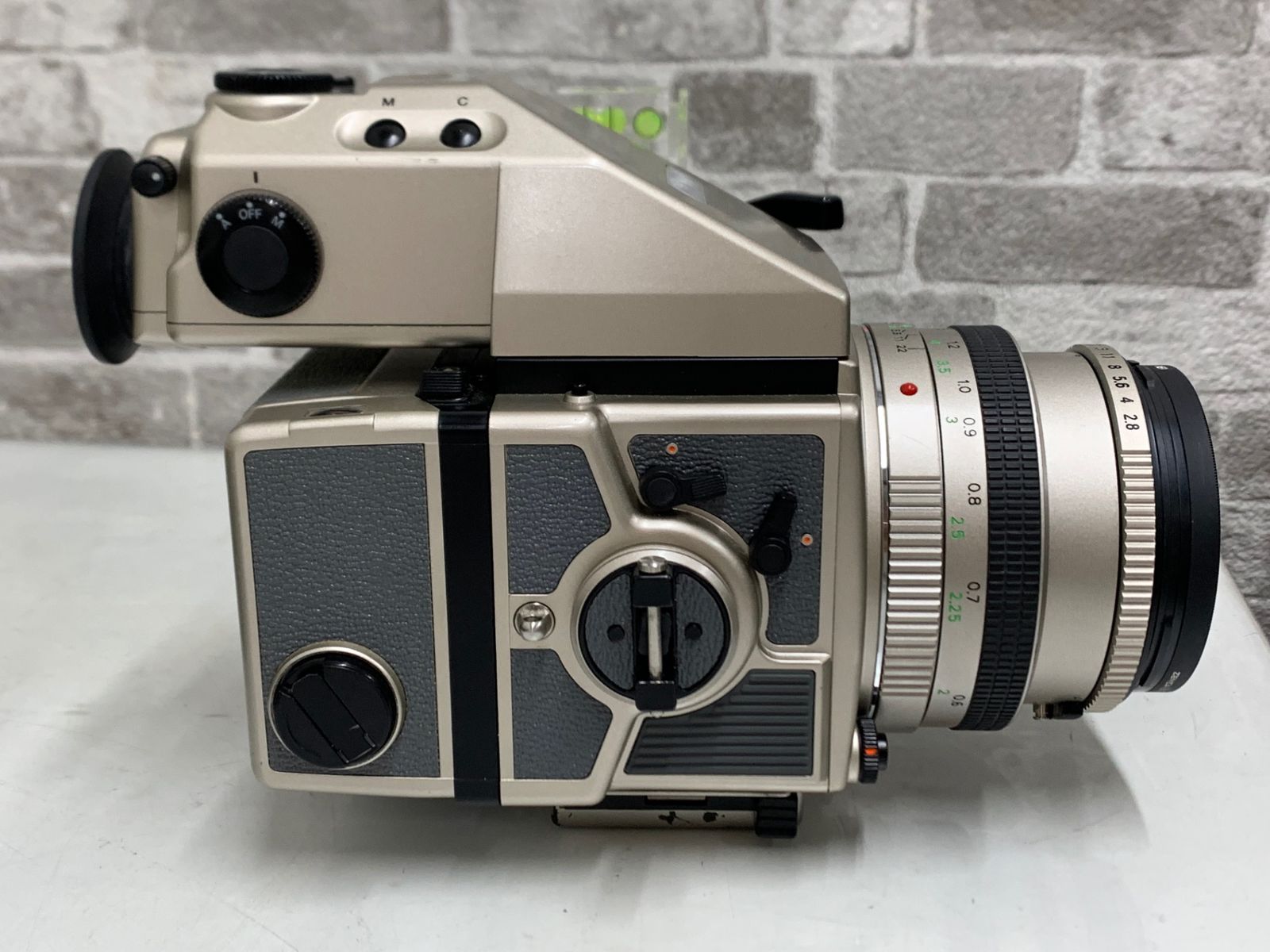 Zenza Bronica ETR Si 75mm F2.8 40周年記念モデル Zenza Bronica ETR Si 75mm F2.8 40周年記念モデル - メルカリ