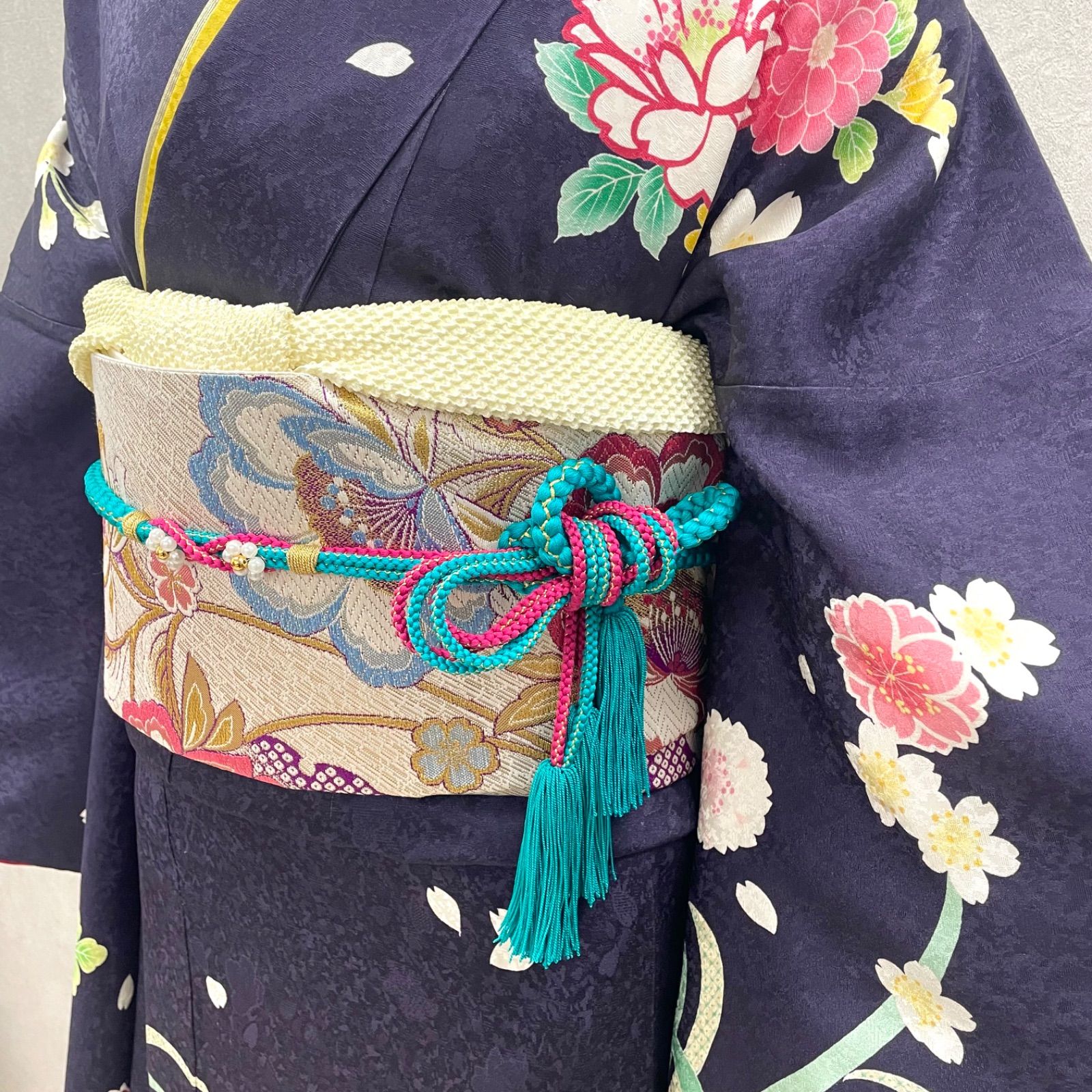 刺繍 金彩 銀通し 薔薇 振袖 着物 013a p 刺繍 金彩 銀通し 薔薇 振袖 着物 013a p