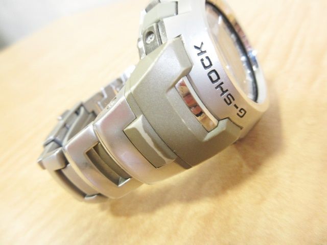 CASIO カシオ G-SHOCK GW-1000DJ  電波ソーラー ソーラーバッテリー デジタル シルバーカラー