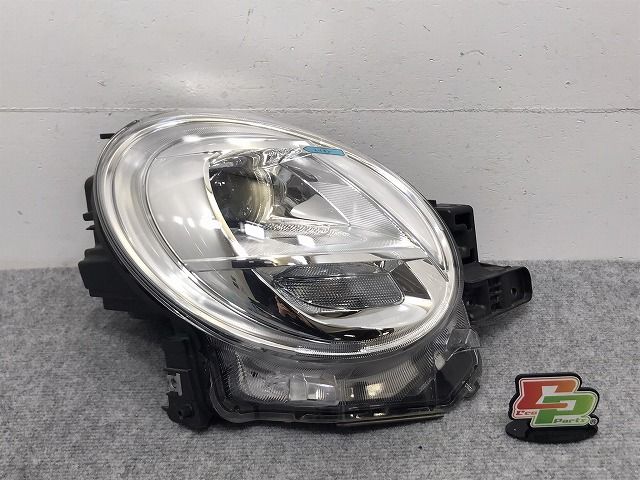 キャスト/ピクシスジョイ LA250S/LA260S/LA250A/L260A 純正 右 ヘッドライト/ランプ LED レベライザー 100-69020 81130-B2620(128086)