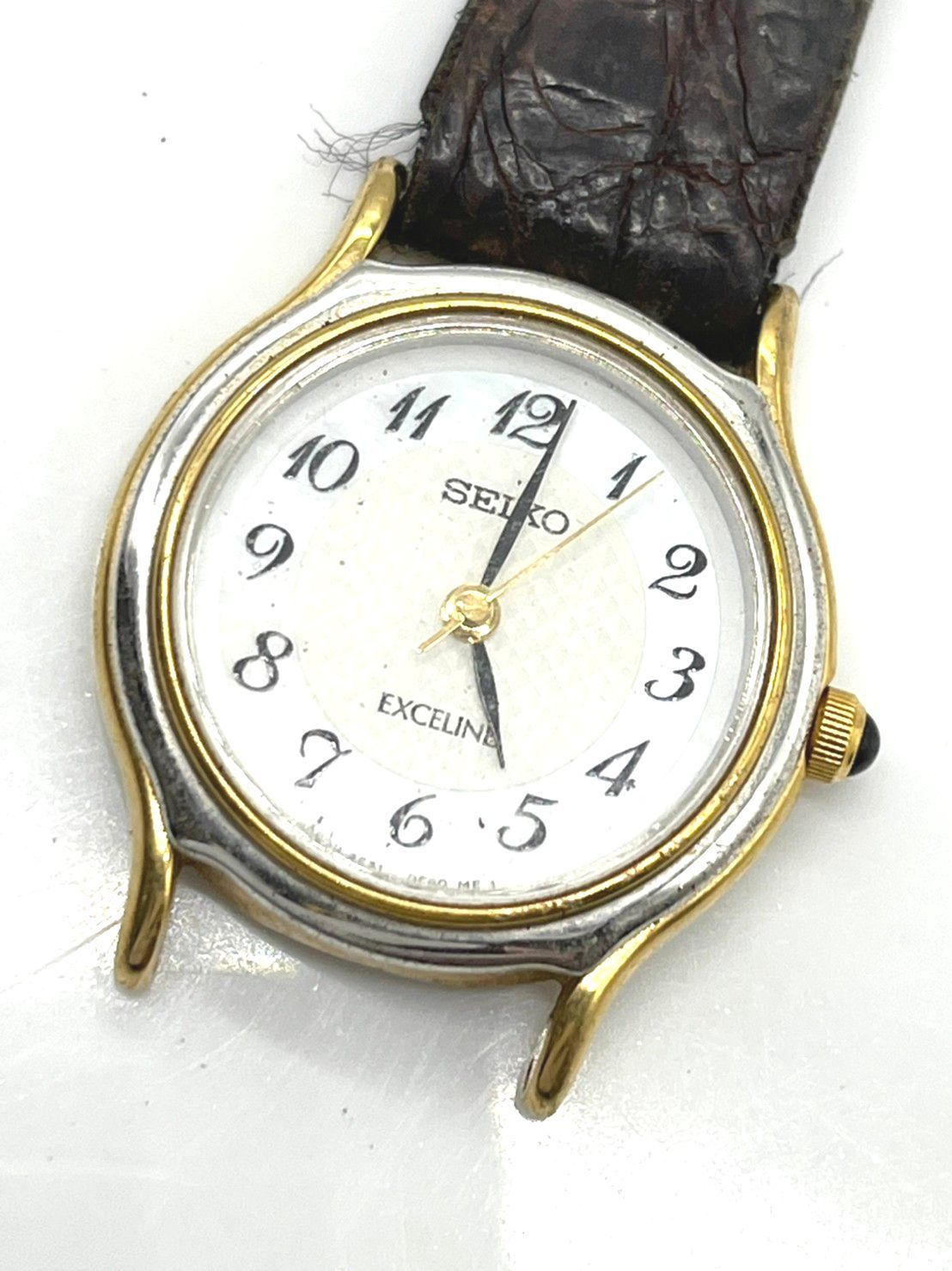 【未使用】SEIKO クォーツ時計 3F31-0A60 未使用】SEIKO クォーツ時計 3F31-0A60 時計