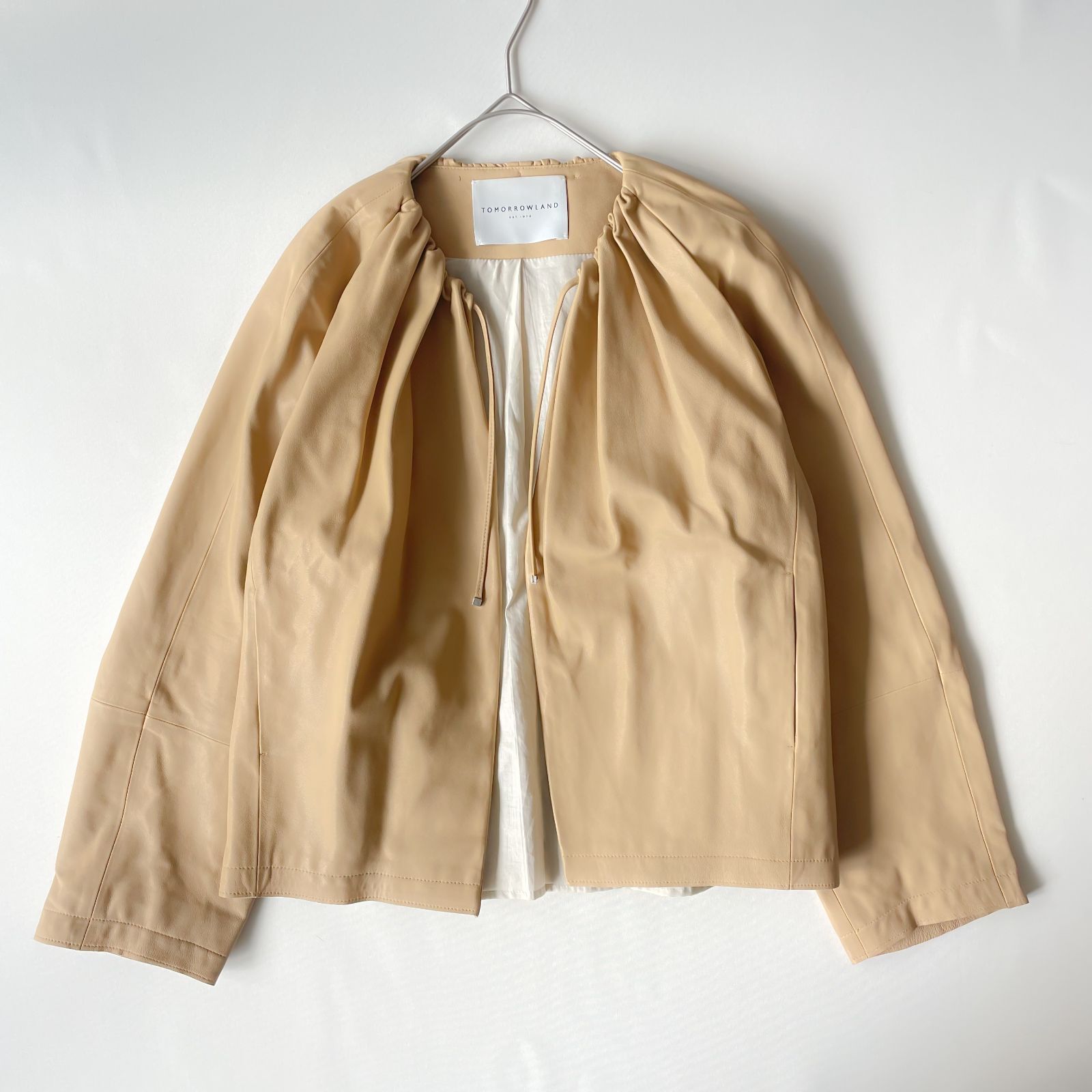TOMORROWLAND Ballsey 定価8万 ラムレザージャケット ノーカラー ボタンレス 羊革 M トゥモローランド ボールジィ