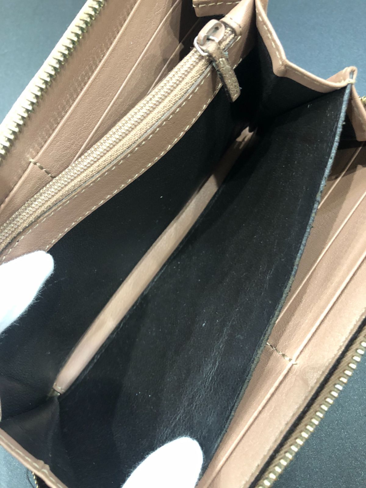 グッチ 財布 GGロングウォレットジッピー B25054662 - メルカリ