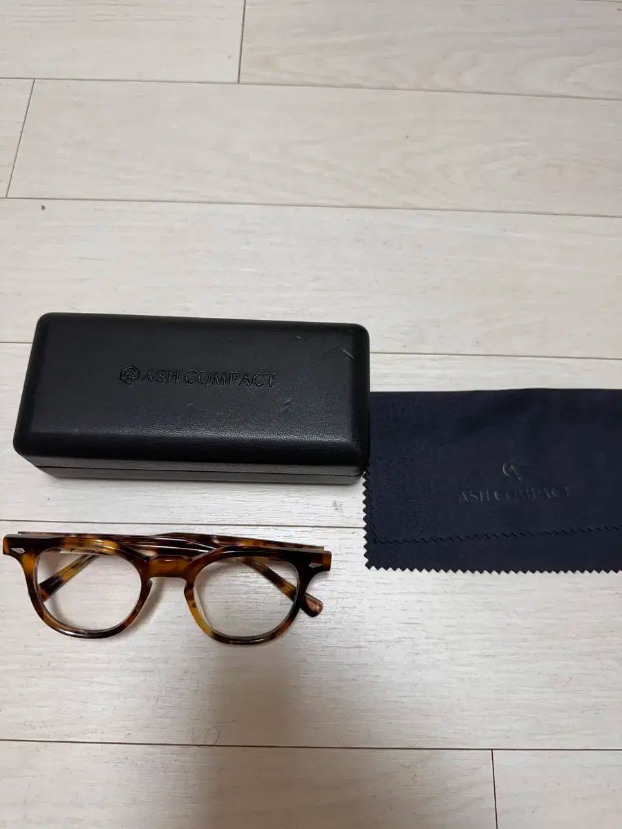 アシュクロポート TH1005 キャメル 1 会議用