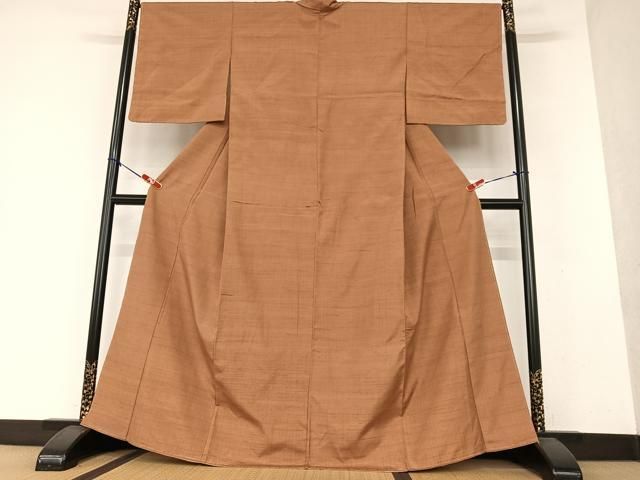 平和屋着物●上質な紬　色無地　渋紙色　正絹　逸品　AAAX0651zg 平和屋着物○上質な紬 色無地 渋紙色 正絹 逸品 AAAX0651zg - メルカリ