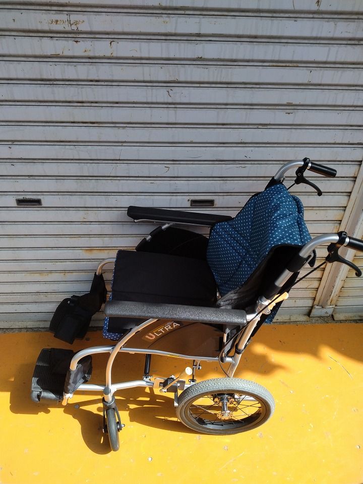 送料無料 一部地域を除く 日進介助式車椅子ウルトラ NAH-U1 KM-25-0919-09