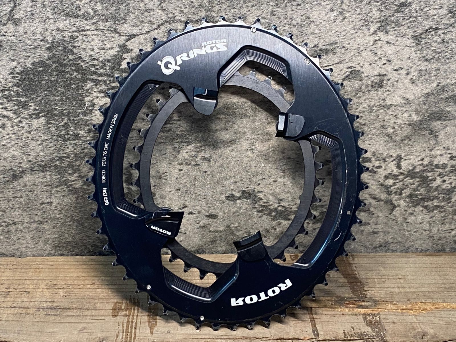 IX807 ローター ROTOR Q RINGS チェーンリング 52|36T 4H