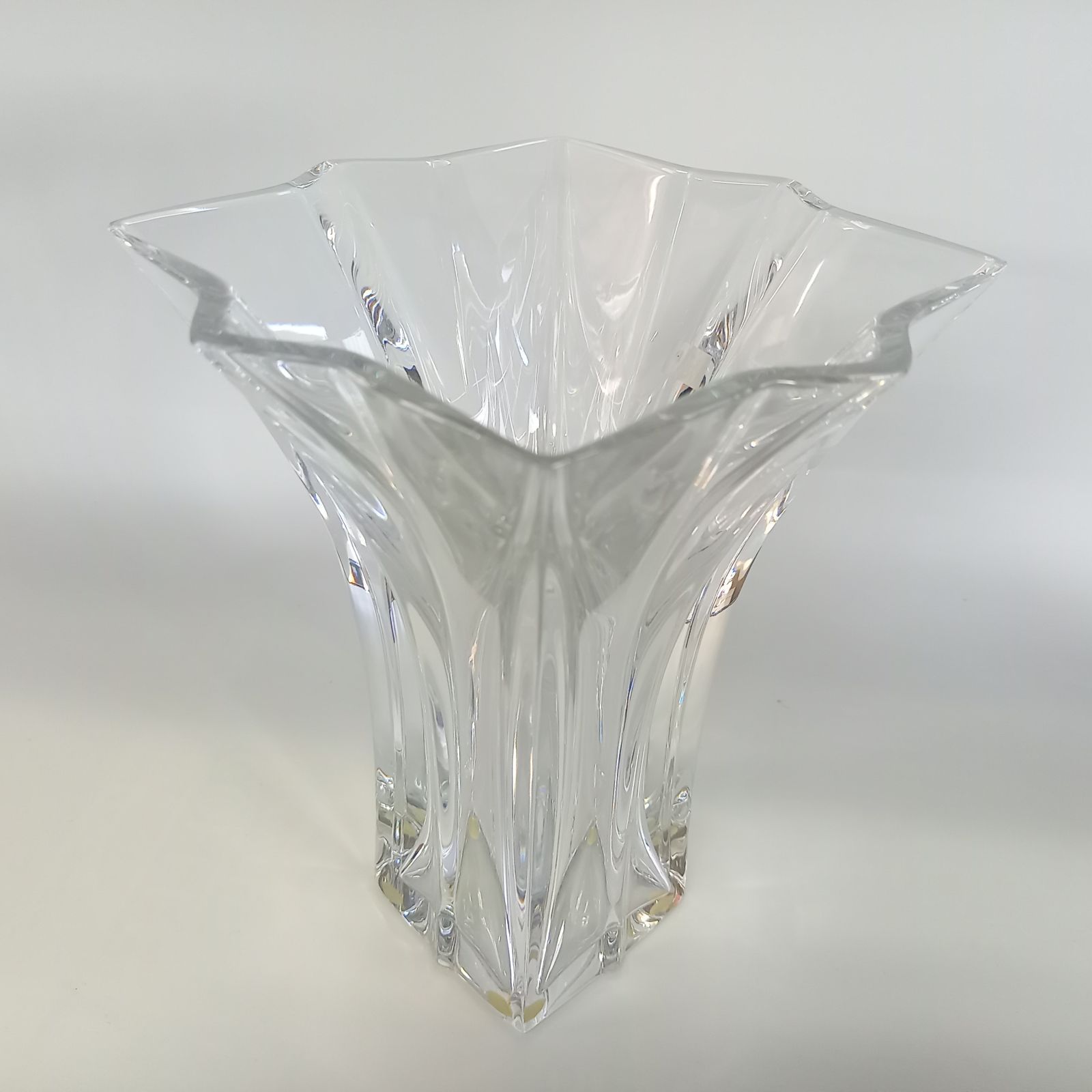 バカラ クリスタル フラワーベース ブーケ 花瓶 20cm