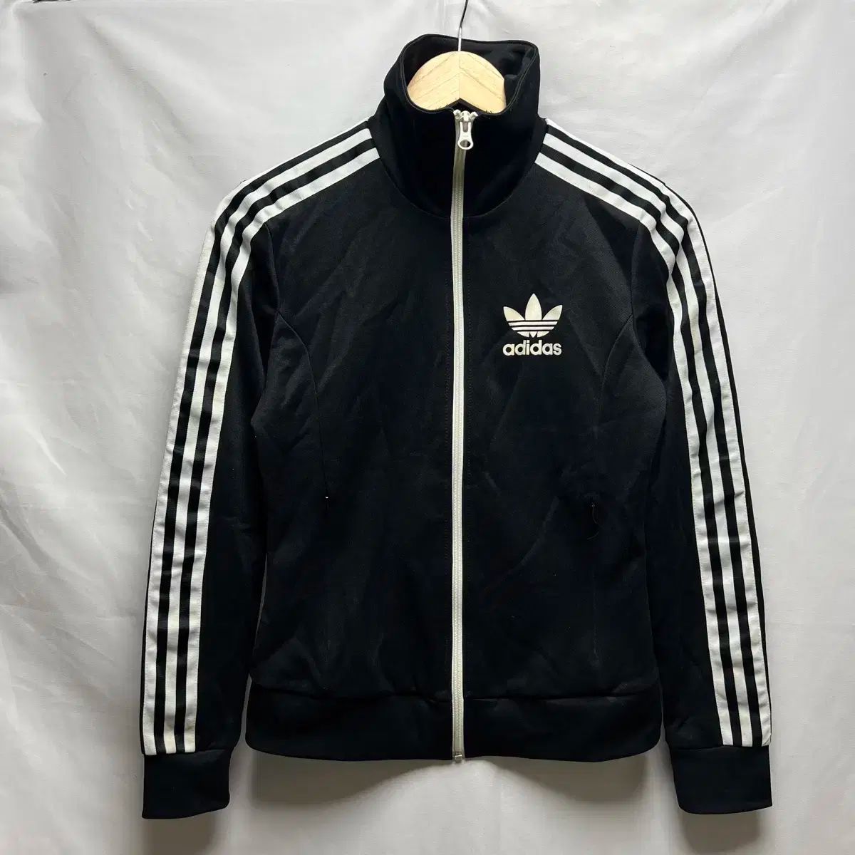 XLアディダスadidasブラック黒ジャージトラックジャケットヨーロッパ 楽天市場】adidas originals アディダス レディース トラック