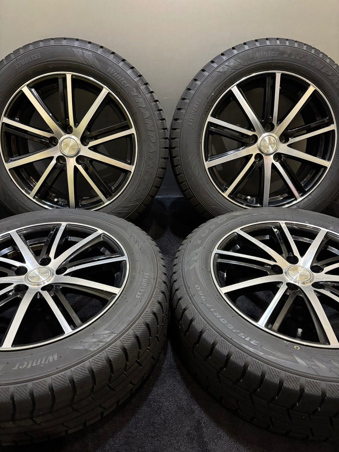 215|60R17 TOYO|Winter TRANPATH TX 24年 BALMINUM 17インチ 7J 45 114.3 5H スタッドレス 4本 C-HR エスティマ カローラクロス 2-J448