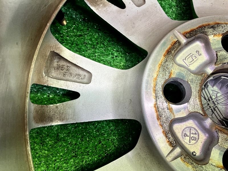 運 トヨタ TOYOTA 純正 トヨタ純正 NHP130 ヴィッツ 15ｲﾝﾁ 5.5J 4穴 2本 100 45 【即納】品質100％ 保証！