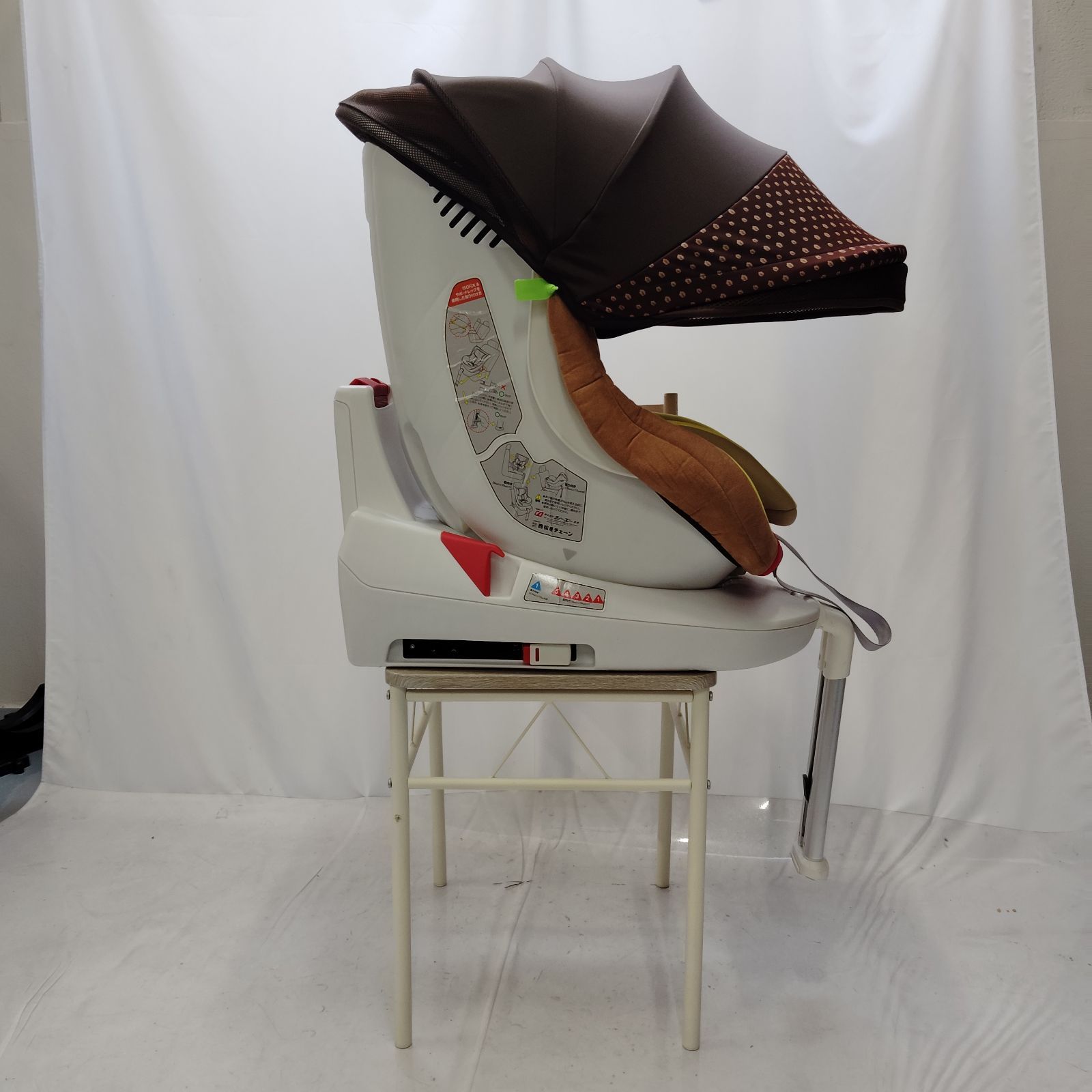 廃盤品 西松屋 ターンシート くまのプーさん チャイルドシート ISOFIX 