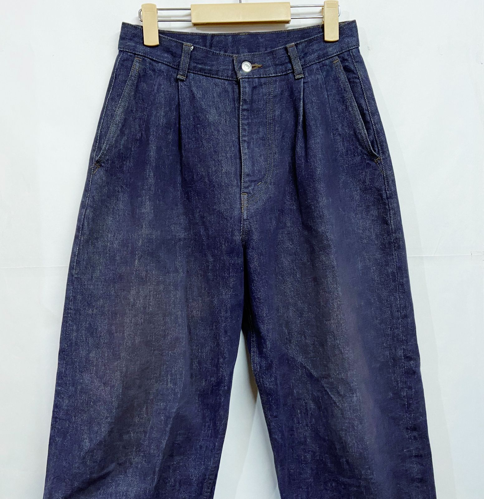 Graphpaper | グラフペーパー [ COLORFAST DENIM 2 TUCKS PANTS #INDIGO [GU193-40057B]  ] ２タック ワイドデニムパンツ - メルカリ