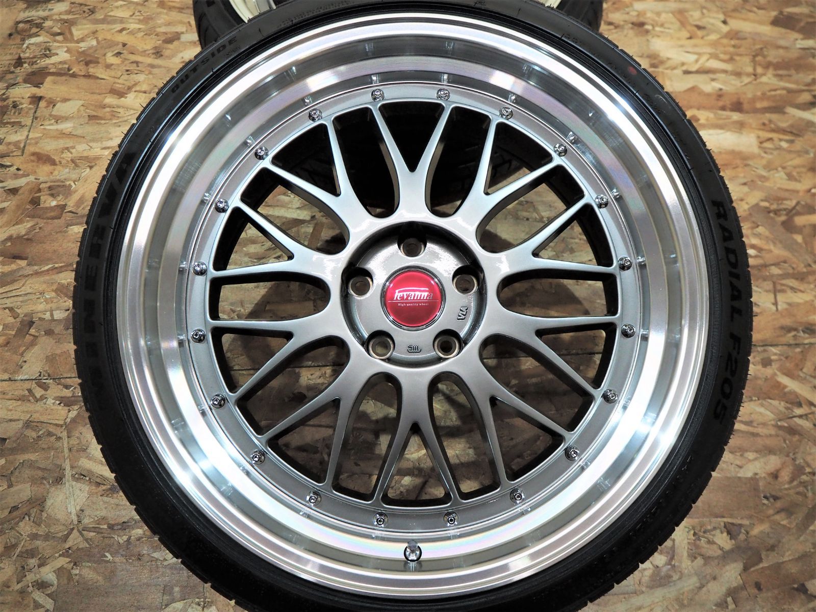 即納☆4枚同サイズ☆深リム 高級 メッシュ levanna V10-EX 20inch8.5J+35 新品 タイヤ 245/35R20 ヴェルファイア エルグランド 4WD対応