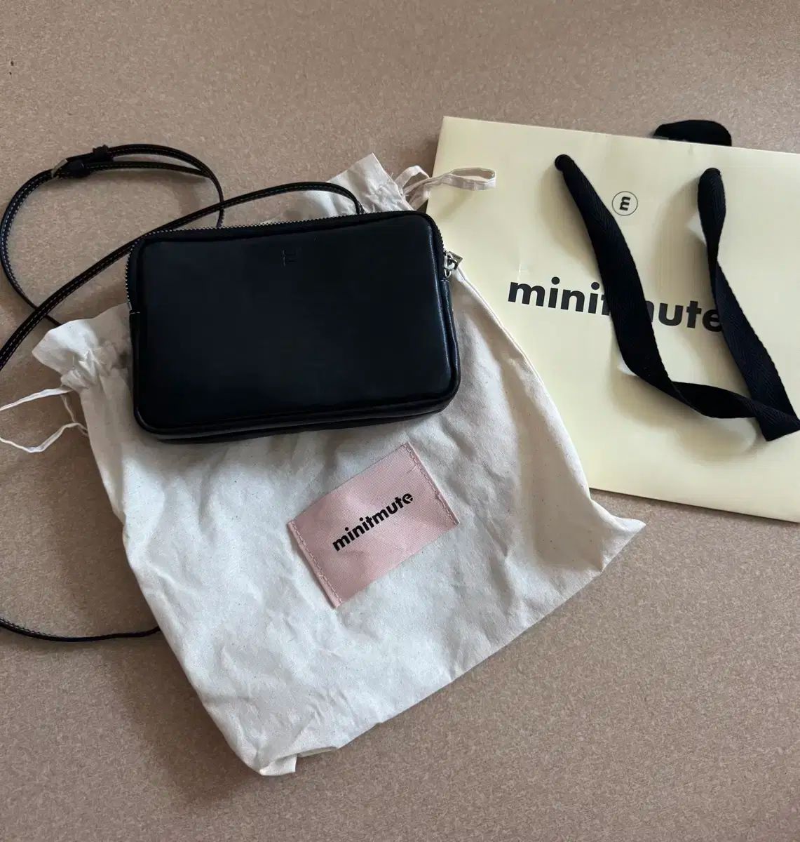 バッグ minitmute twin bag black Twin Bag – minitmute.jp