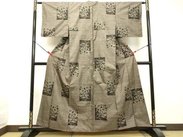 平和屋着物○本場大島紬 7マルキ 色紙草花文 正絹 逸品 DAAT1035tw  