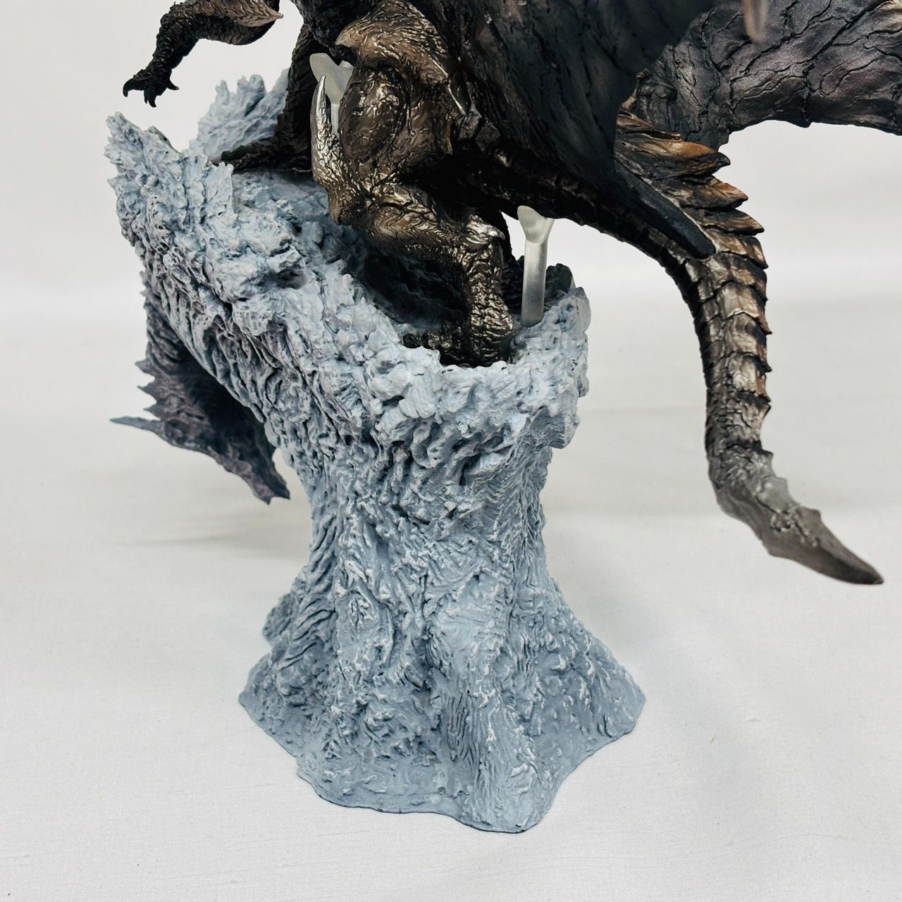 【鋼龍　クシャルダオラ】モンスターハンター CFB フィギュア CFB クリエイターズモデル モンスターハンター 鋼龍