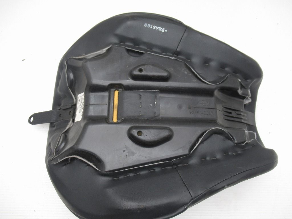 FXDB1580 シート 51475-09A ハーレー 純正 中古 バイク 部品 09-17